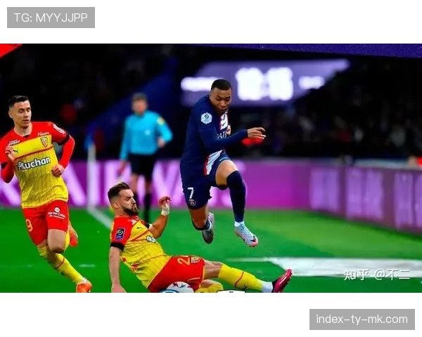 巴黎圣日耳曼3-1击败里尔,姆巴佩两次在左肋部完成内切破门 巴黎圣日耳曼3-1击败里尔,姆巴佩两次在左肋部完成内切破门