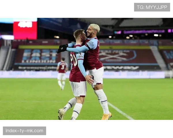 战术预测：为限制萨拉赫，西汉姆联可能启用五后卫阵型巩固右路防守